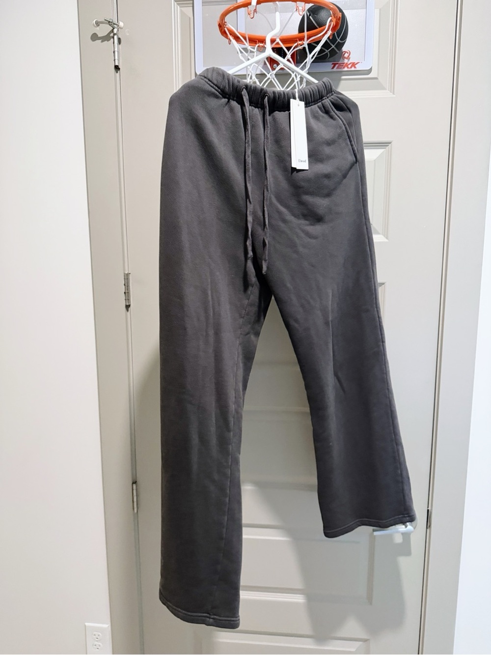 Elwood Men’s Jogger Sweatpants Size M New With Tags